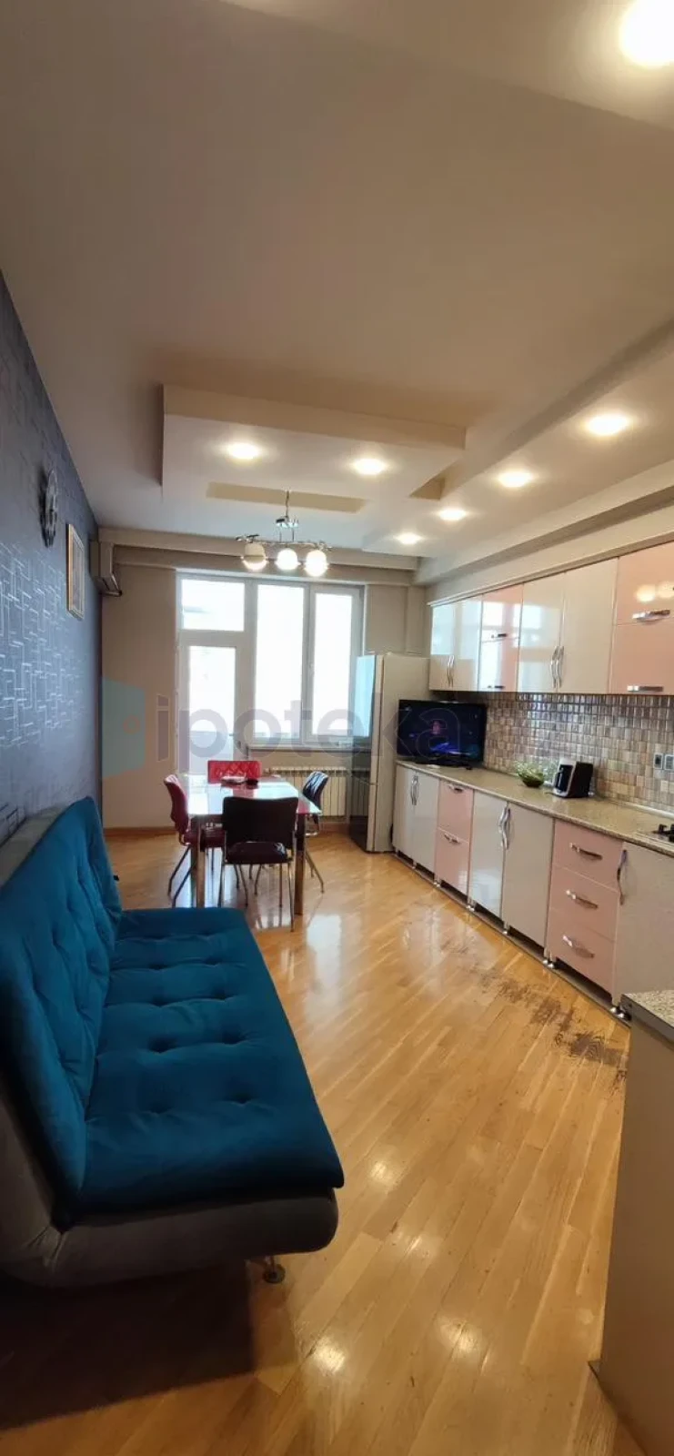 Satılır 4 otaqlı yeni tikili 150 m²