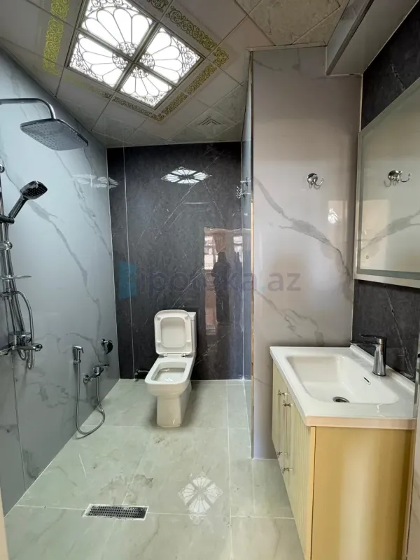 Satılır 3 otaqlı yeni tikili 134 m²