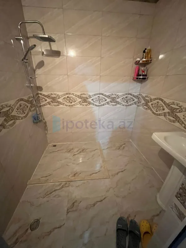 Satılır 3 otaqlı yeni tikili 70 m²