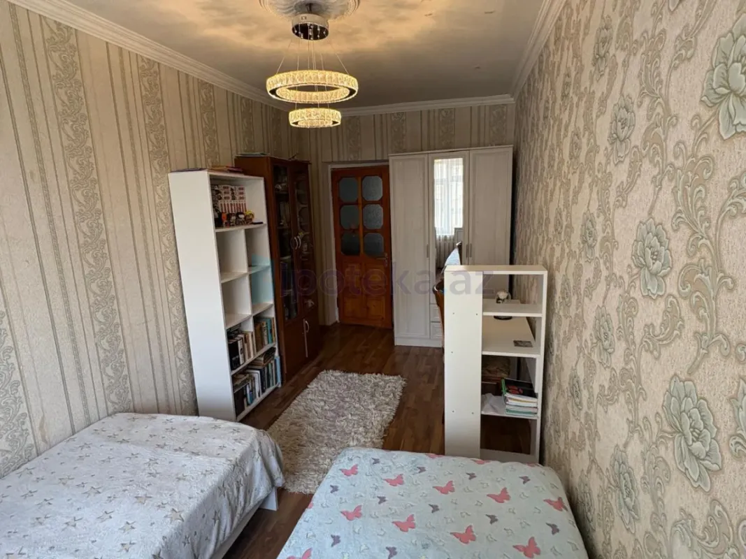 Satılır 3 otaqlı köhnə tikili 63 m²