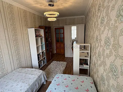 Satılır 3 otaqlı köhnə tikili 63 m²