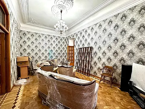 Satılır 6 otaqlı həyət evi 220 m² — Bakı 6 otaq 220.00 m²