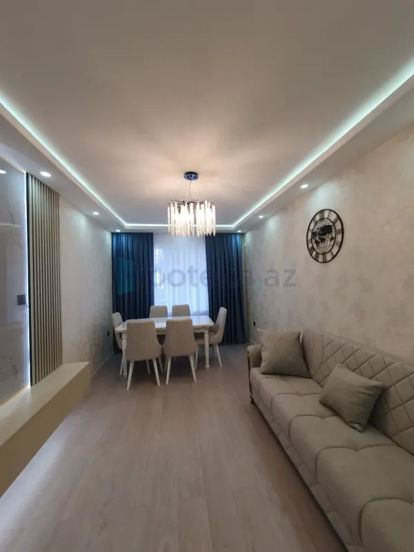 Satılır 2 otaqlı köhnə tikili 60 m²