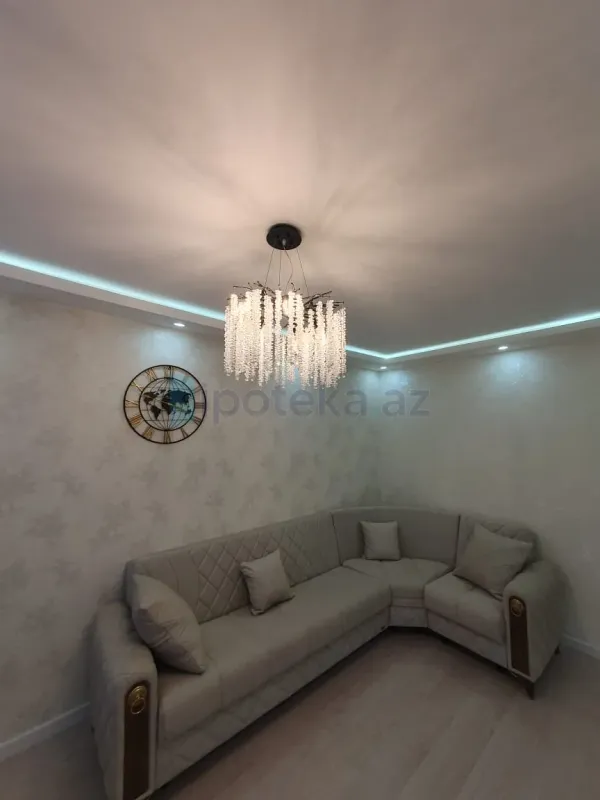 Satılır 2 otaqlı köhnə tikili 60 m²