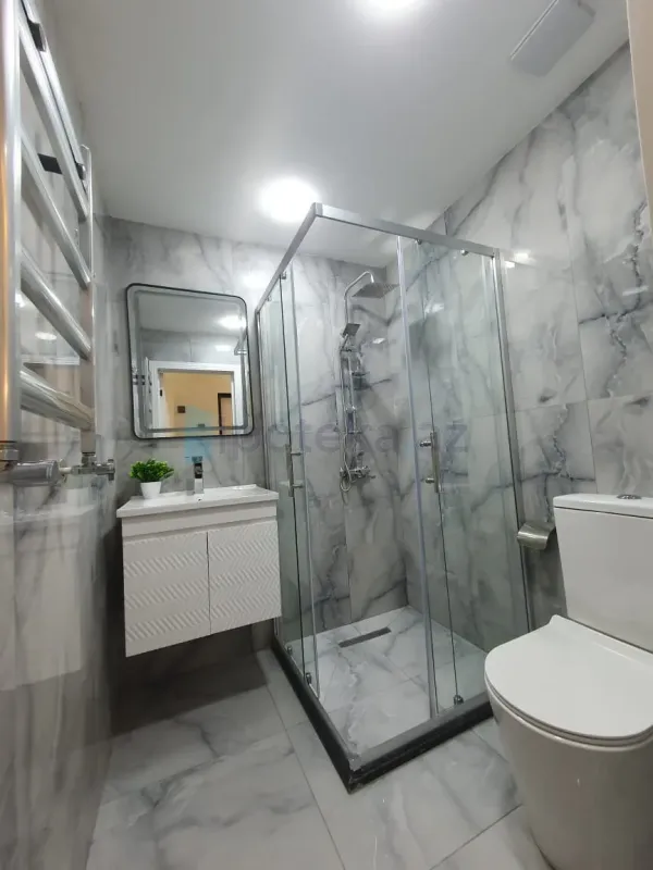 Satılır 2 otaqlı köhnə tikili 60 m²