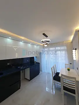 Satılır 2 otaqlı köhnə tikili 60 m²