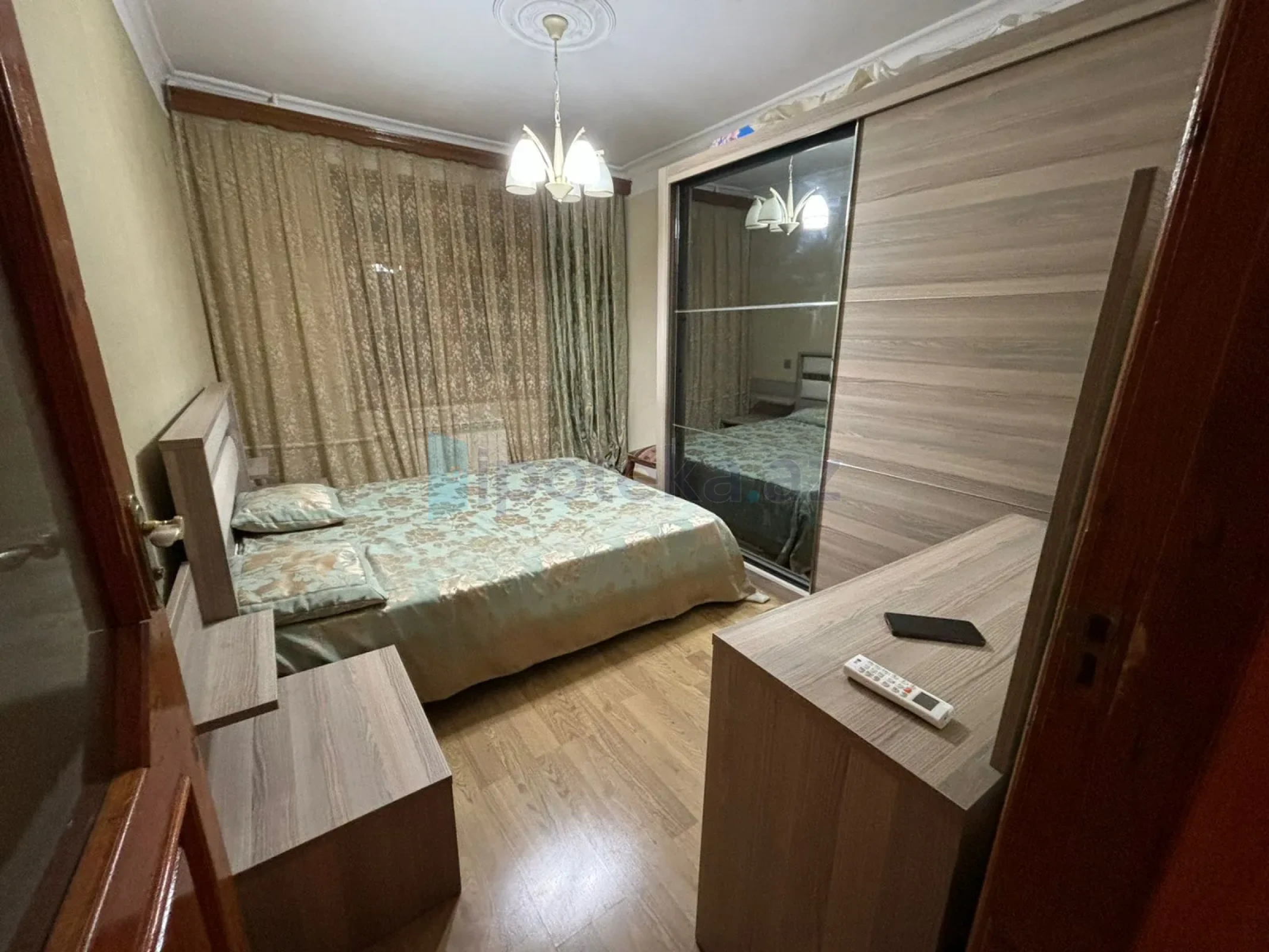 Satılır 3 otaqlı köhnə tikili 70 m²