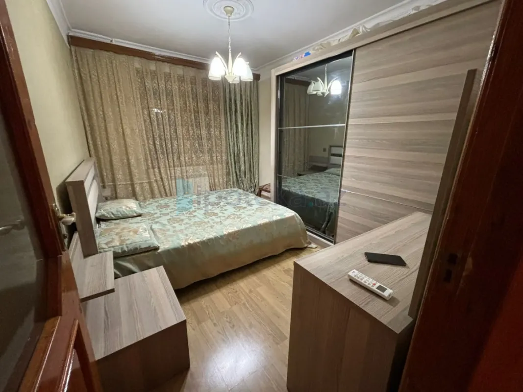 Satılır 3 otaqlı köhnə tikili 70 m²