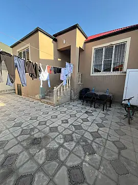 Satılır 4 otaqlı həyət evi 95 m² — Bakı 4 otaq 95.00 m²