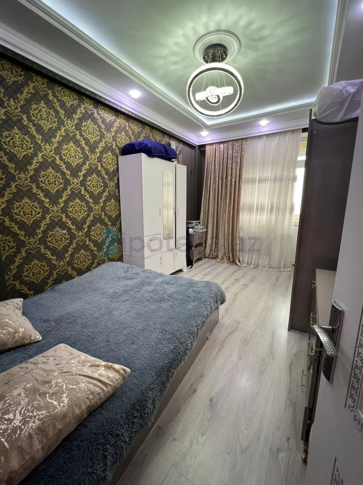 Satılır 2 otaqlı yeni tikili 74 m²