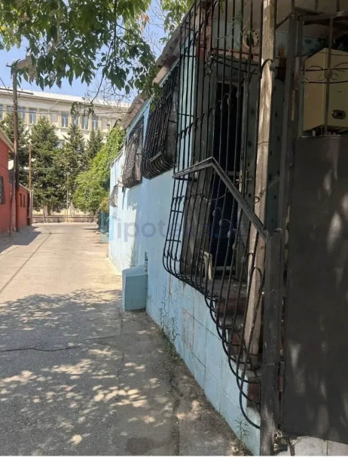 Satılır 3 otaqlı köhnə tikili 70 m²