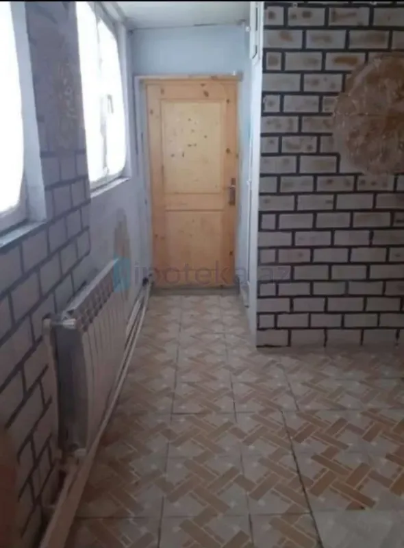 Satılır 3 otaqlı köhnə tikili 70 m²