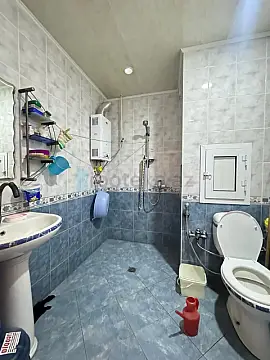 Satılır 2 otaqlı köhnə tikili 60 m²