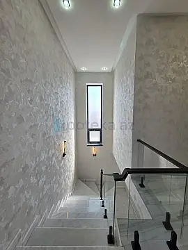 Satılır 4 otaqlı mənzil 155 m²