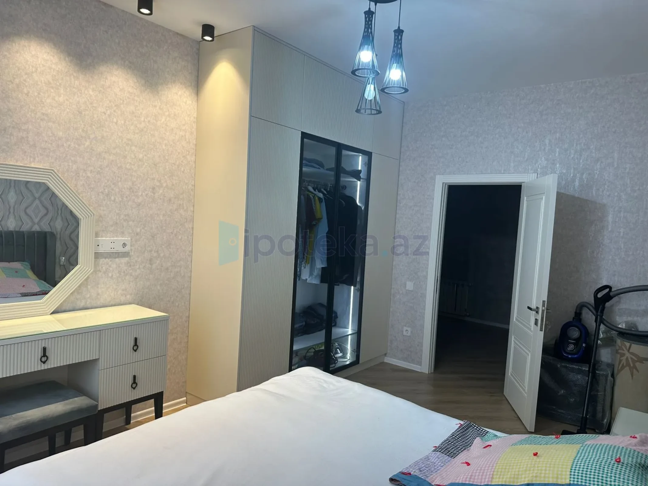 Satılır 2 otaqlı yeni tikili 80 m²