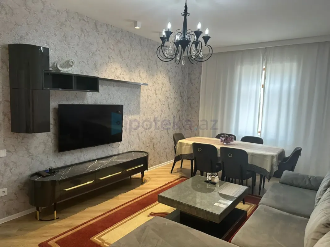 Satılır 2 otaqlı yeni tikili 80 m²
