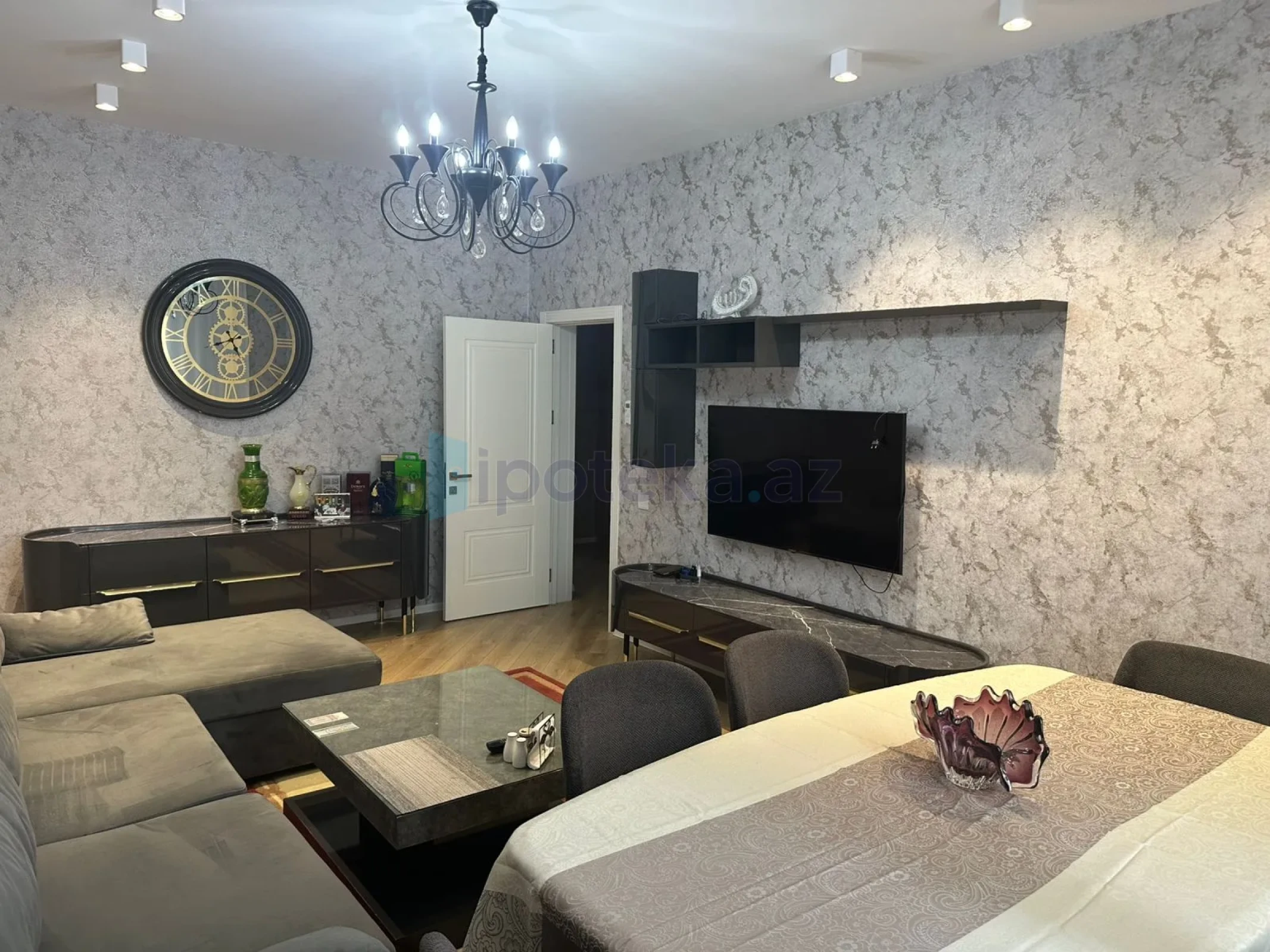 Satılır 2 otaqlı yeni tikili 80 m²