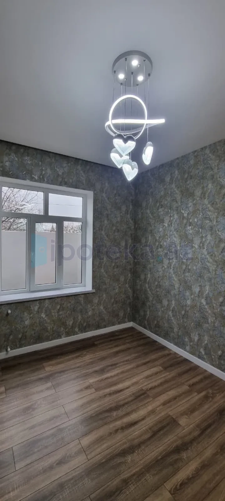 Satılır 4 otaqlı həyət evi 135 m²