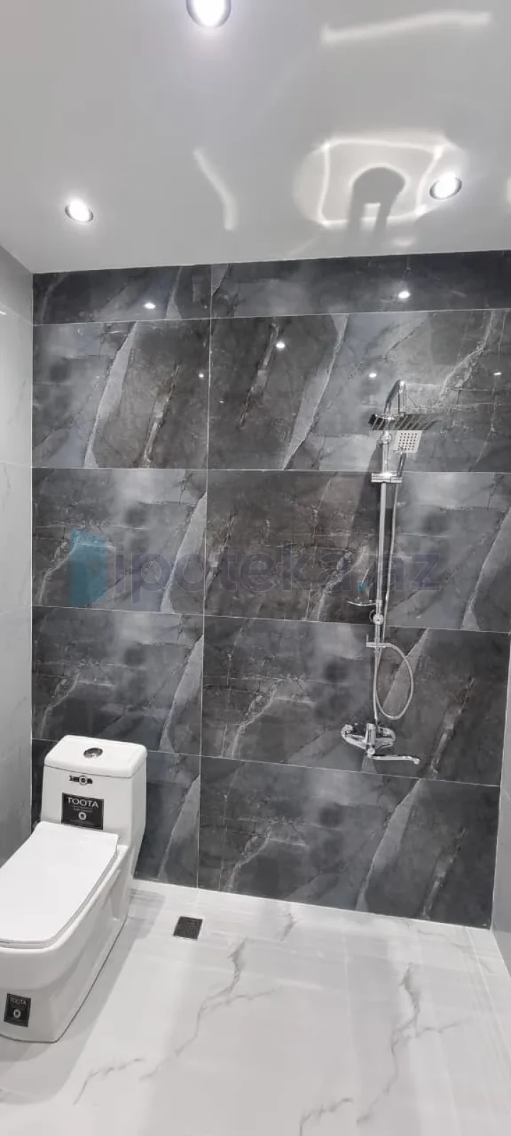 Satılır 4 otaqlı həyət evi 135 m²