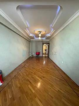 Satılır 2 otaqlı köhnə tikili 68 m²