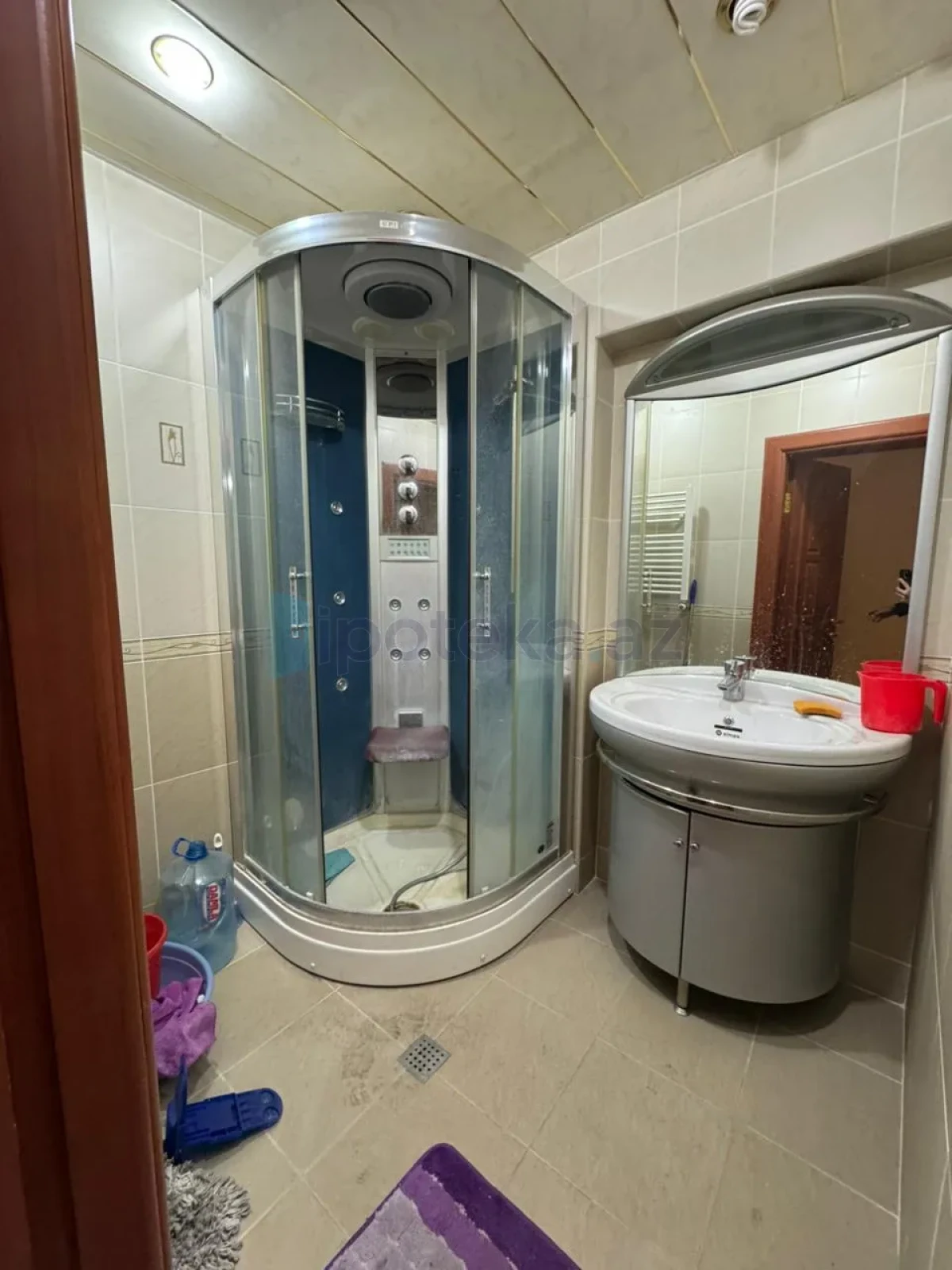 Satılır 2 otaqlı köhnə tikili 68 m²