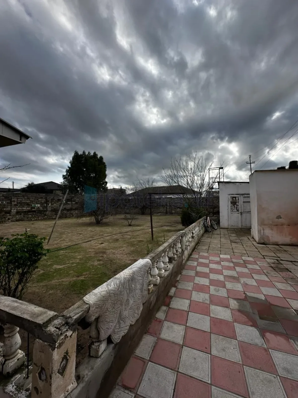 Satılır torpaq sahəsi 8 m²