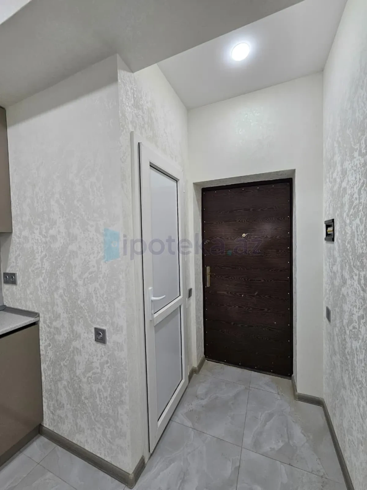 Satılır 2 otaqlı yeni tikili 35 m²