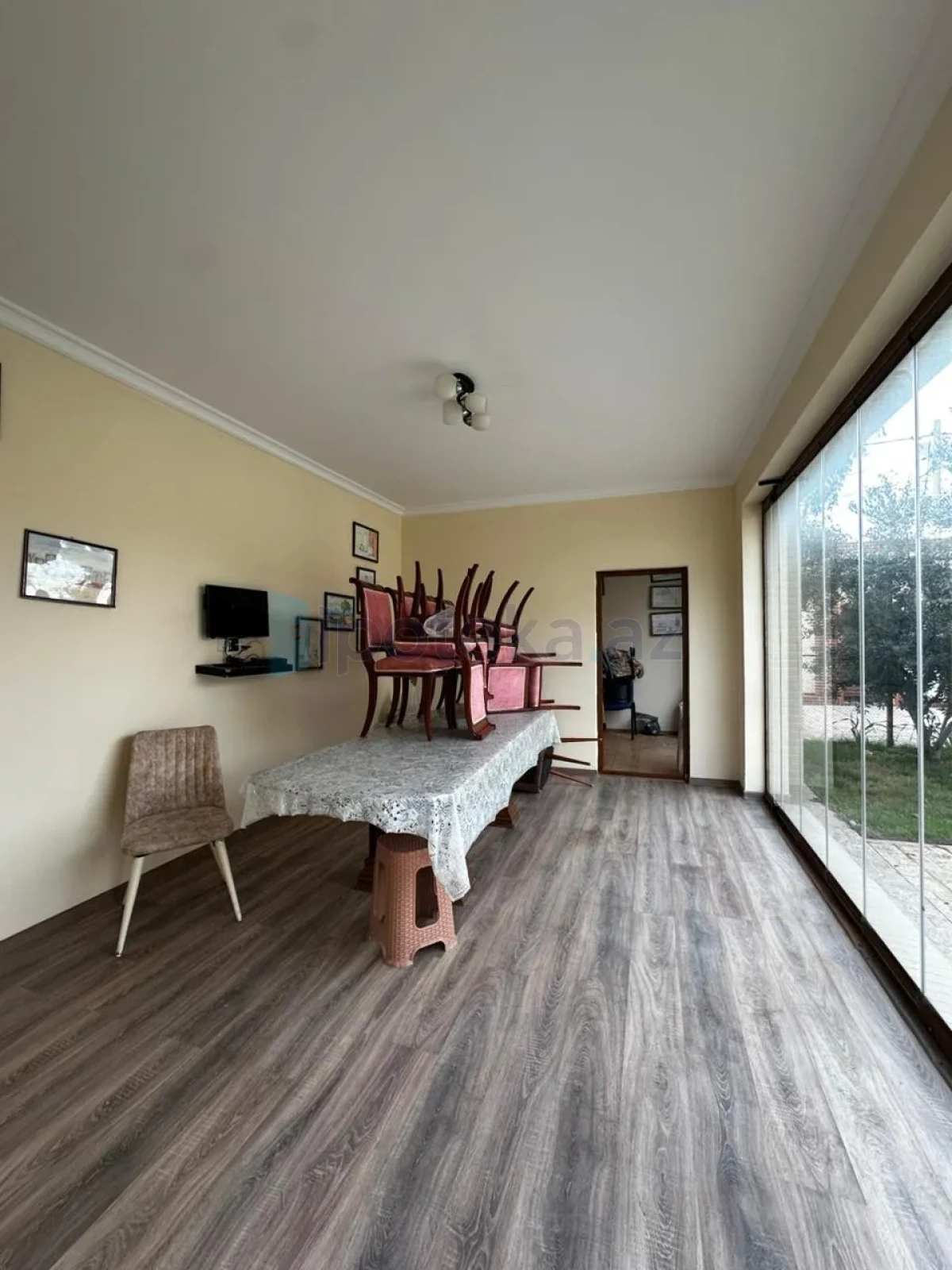 Satılır 6 otaqlı mənzil 150 m²