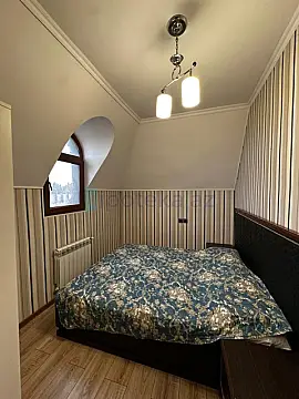 Satılır 6 otaqlı mənzil 150 m²