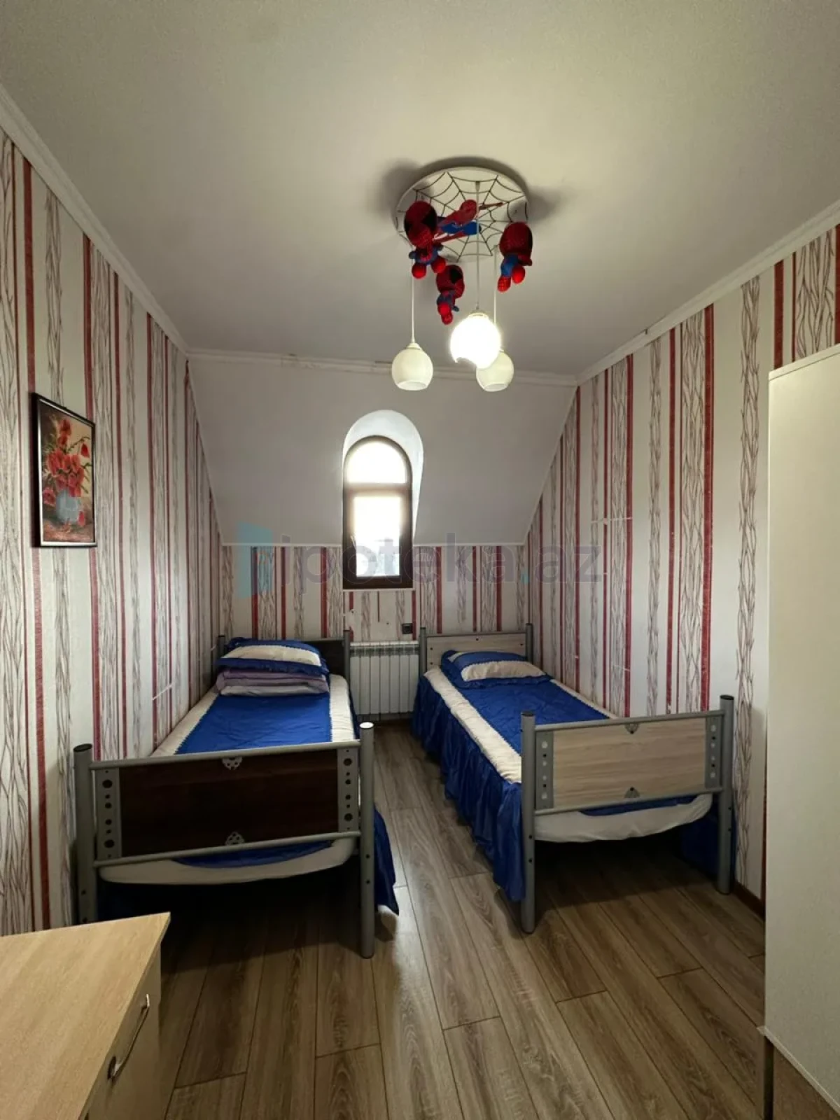 Satılır 6 otaqlı mənzil 150 m²