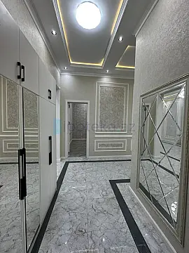 Satılır 4 otaqlı mənzil 150 m²