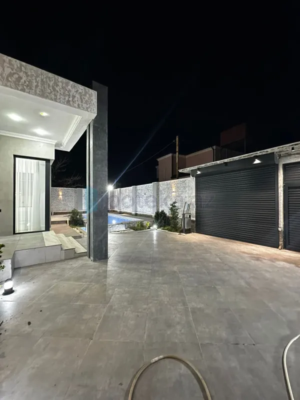 Satılır 4 otaqlı mənzil 150 m²