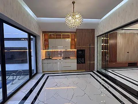 Satılır 4 otaqlı mənzil 110 m²