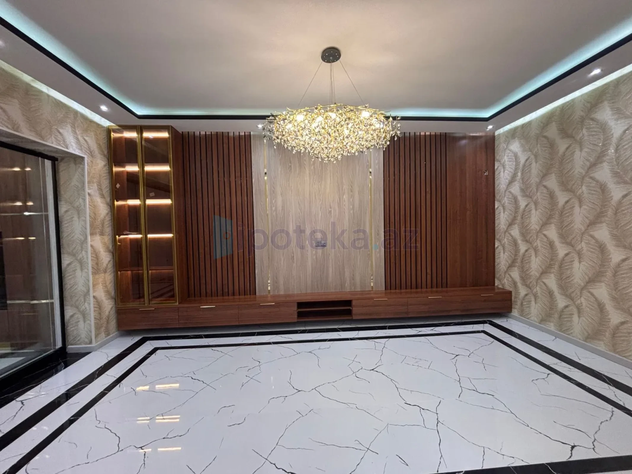Satılır 4 otaqlı mənzil 110 m²