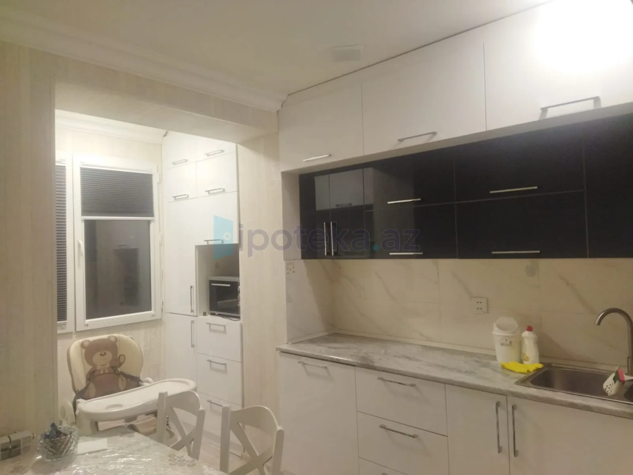 Satılır 3 otaqlı köhnə tikili 70 m²