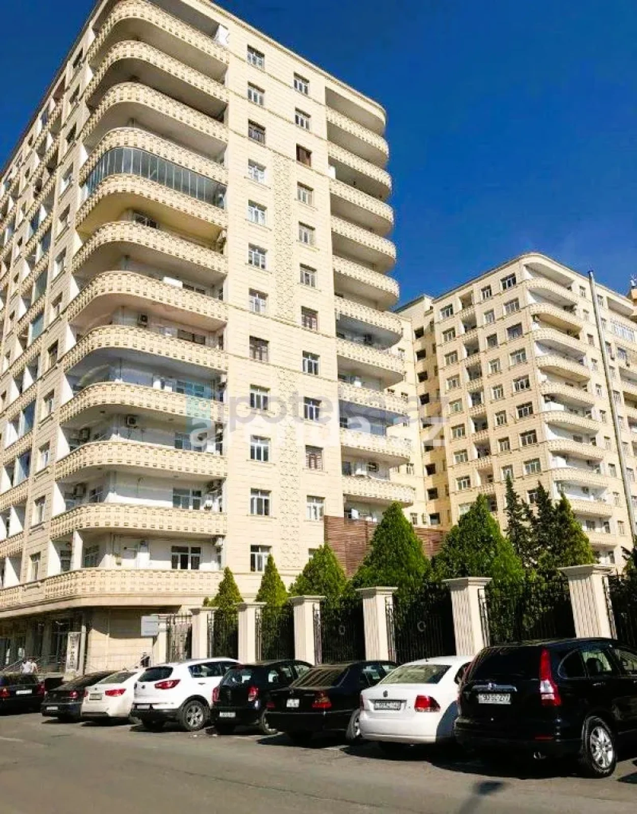 Satılır 5 otaqlı yeni tikili 245 m²
