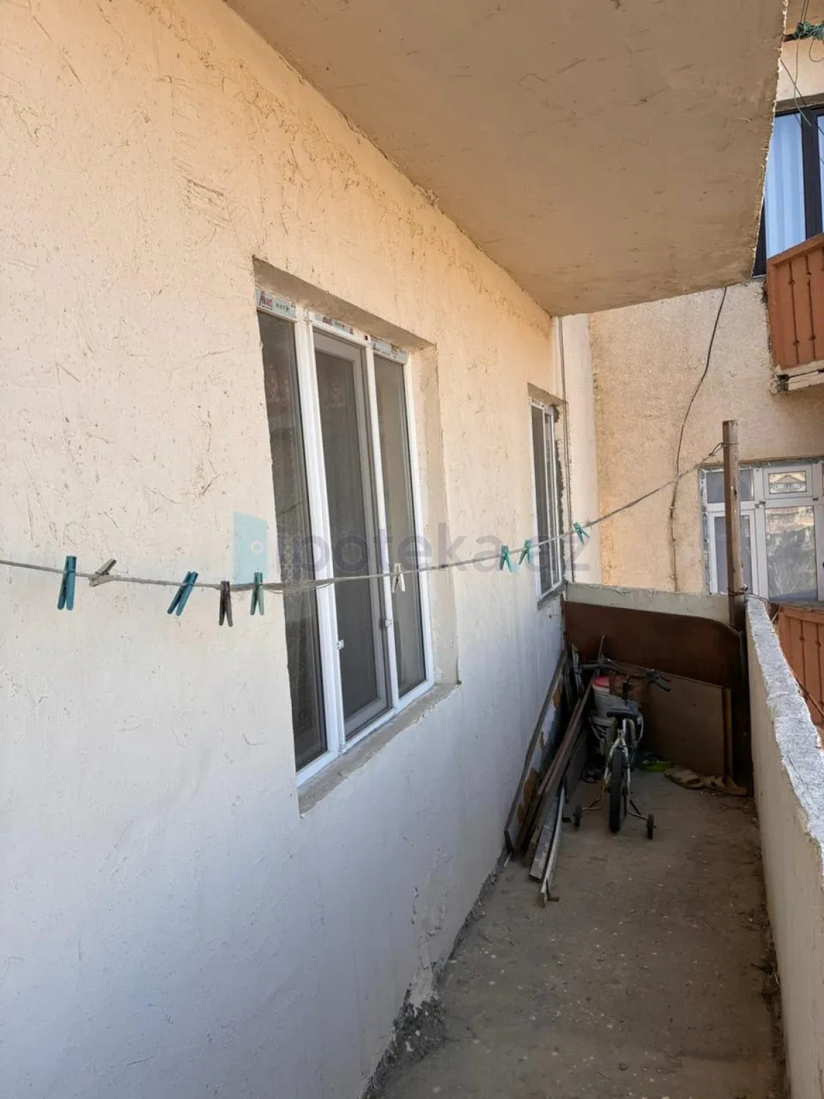 Satılır 2 otaqlı köhnə tikili 60 m²