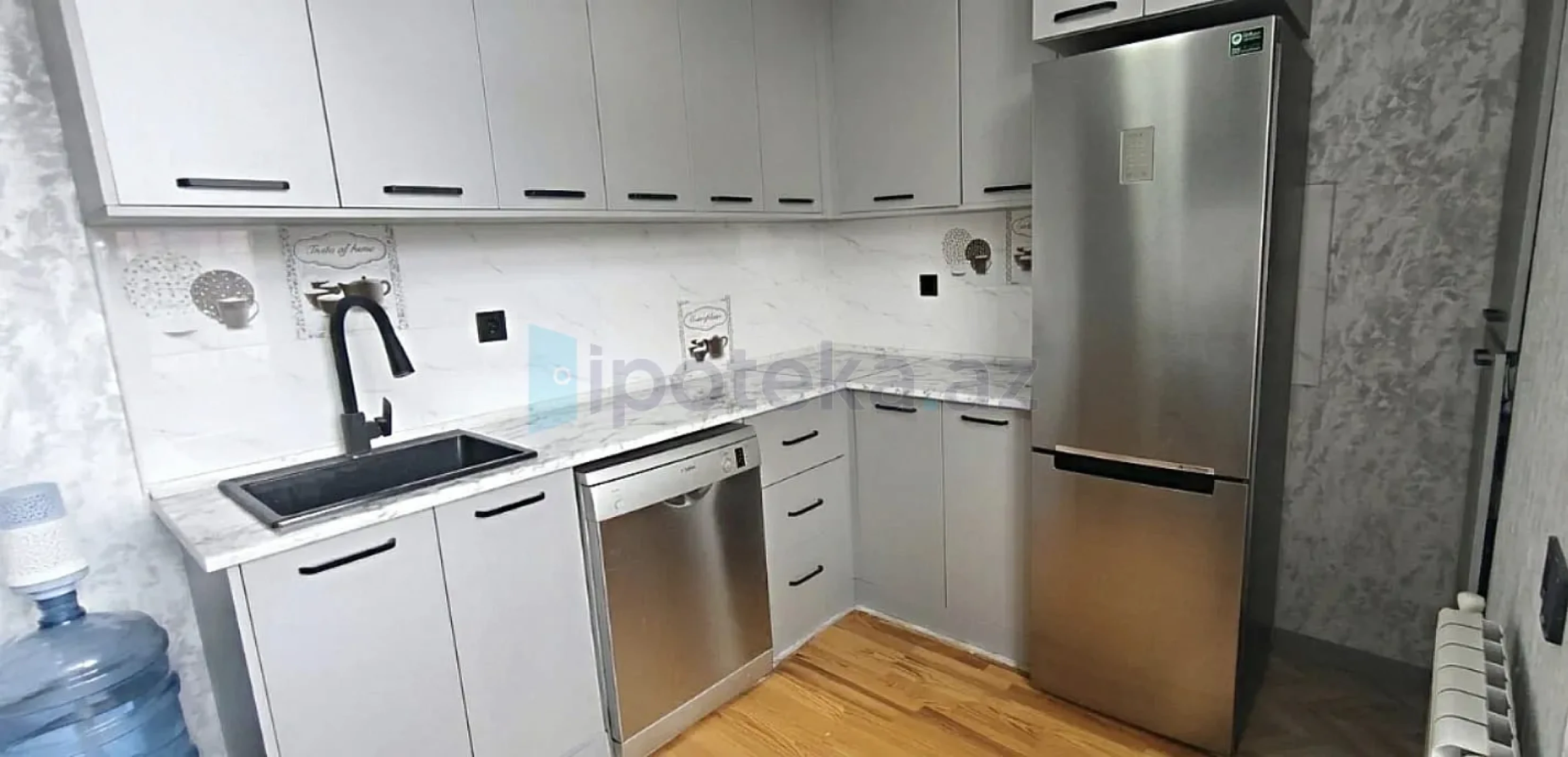 Satılır 2 otaqlı yeni tikili 64 m²