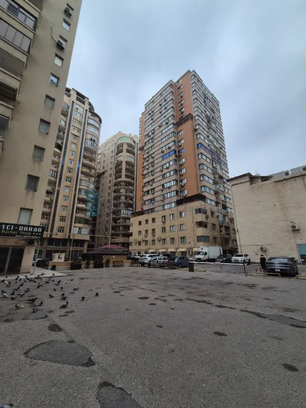 Satılır 3 otaqlı yeni tikili 100 m²