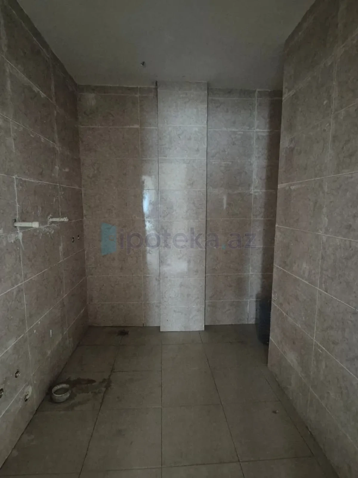 Satılır 3 otaqlı yeni tikili 100 m²