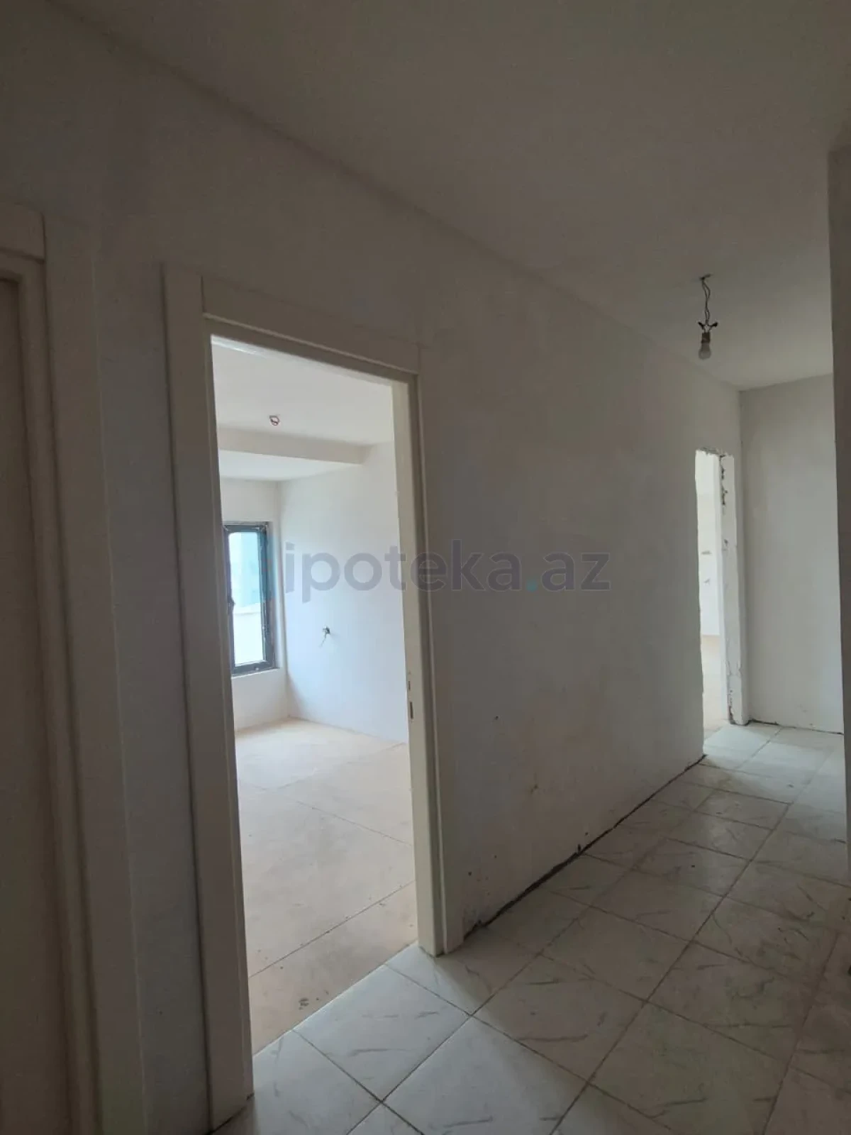 Satılır 3 otaqlı yeni tikili 100 m²