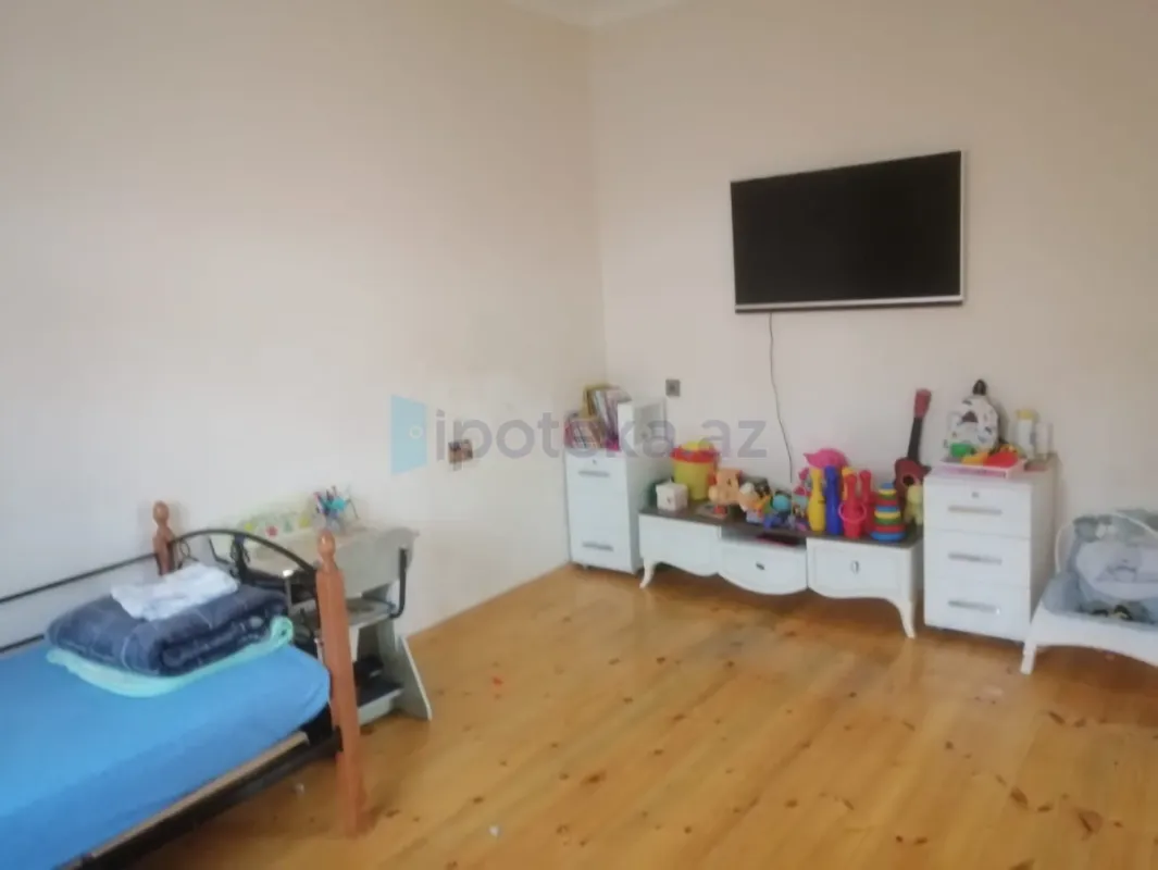 Satılır 4 otaqlı həyət evi 170 m²
