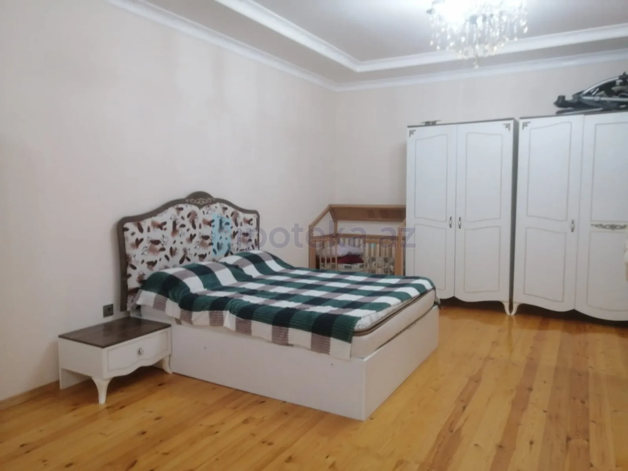 Satılır 4 otaqlı həyət evi 170 m²