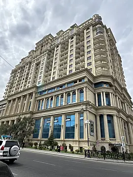 Satılır 2 otaqlı yeni tikili 101 m²