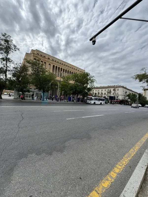 Satılır 2 otaqlı yeni tikili 101 m²