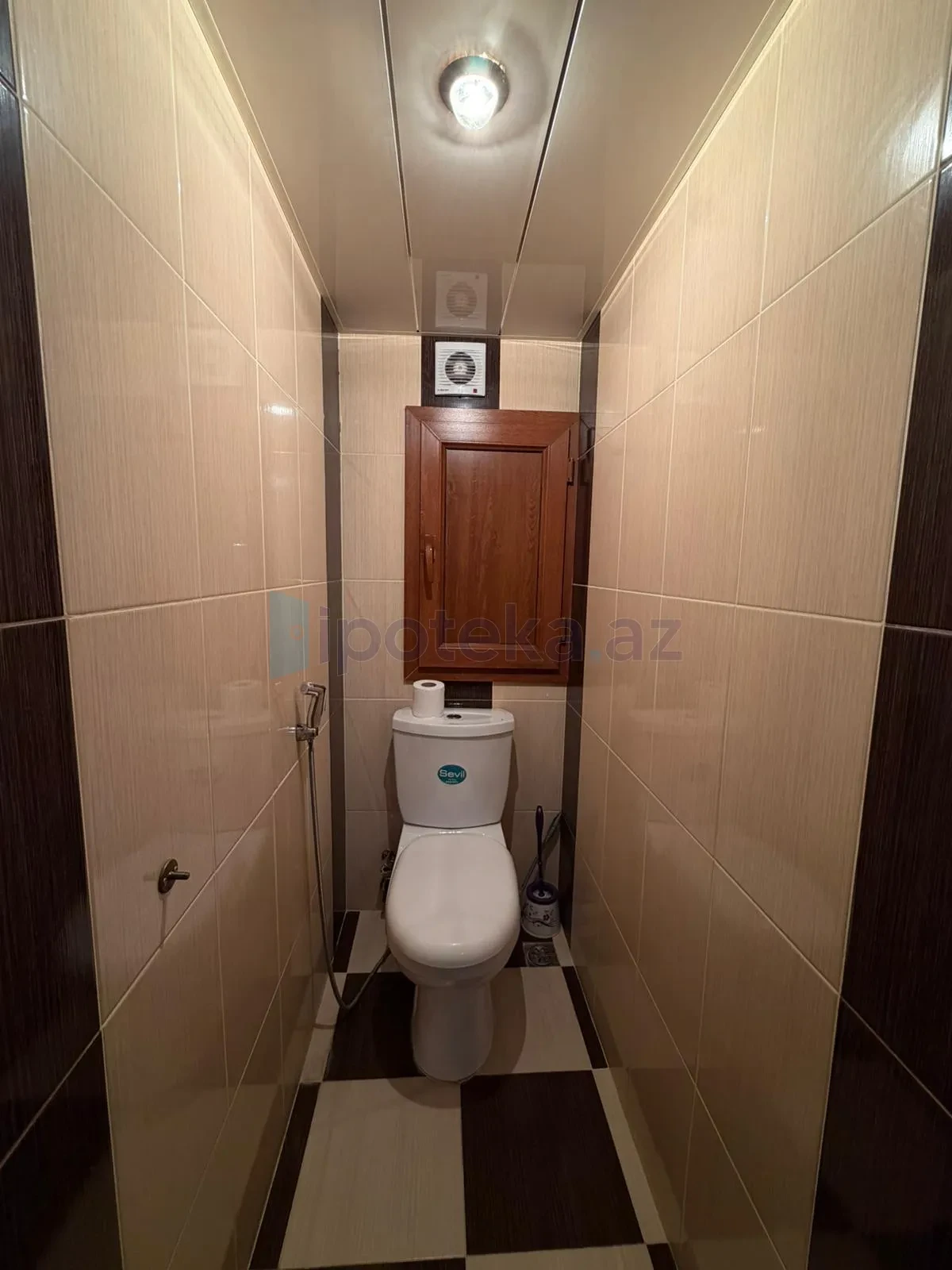 Satılır 4 otaqlı köhnə tikili 82 m²