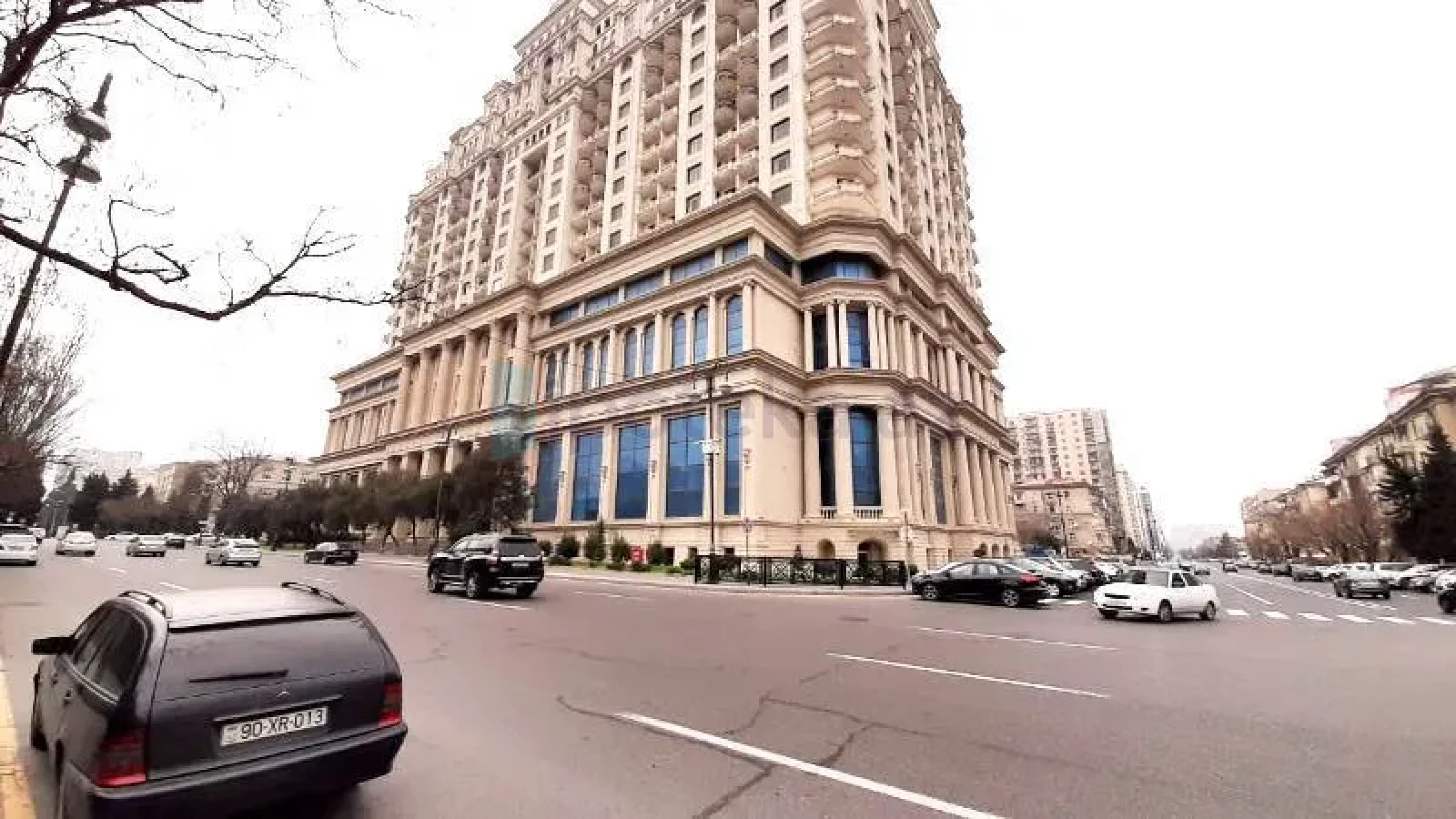 Satılır 4 otaqlı yeni tikili 155 m²