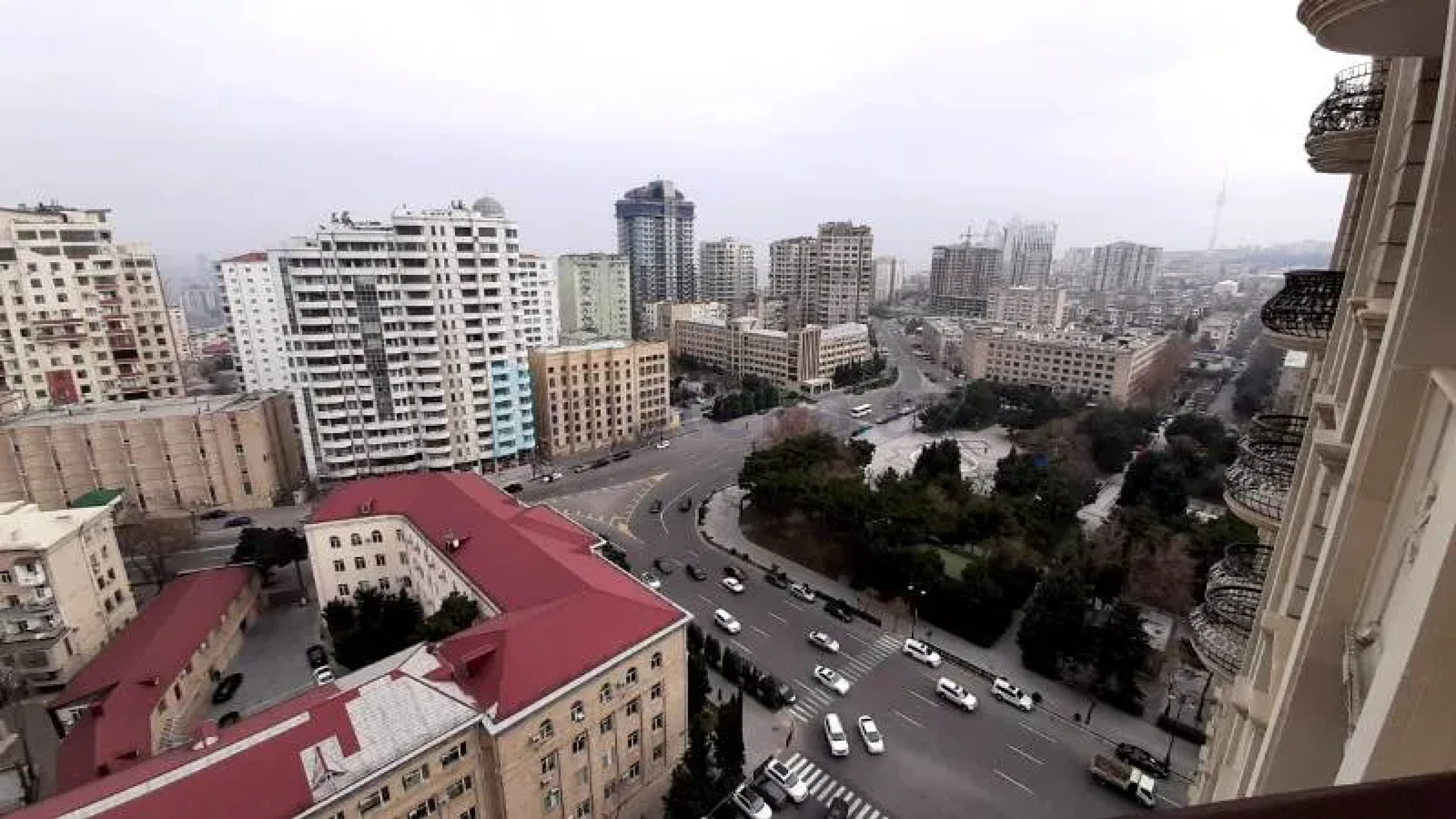 Satılır 4 otaqlı yeni tikili 155 m²