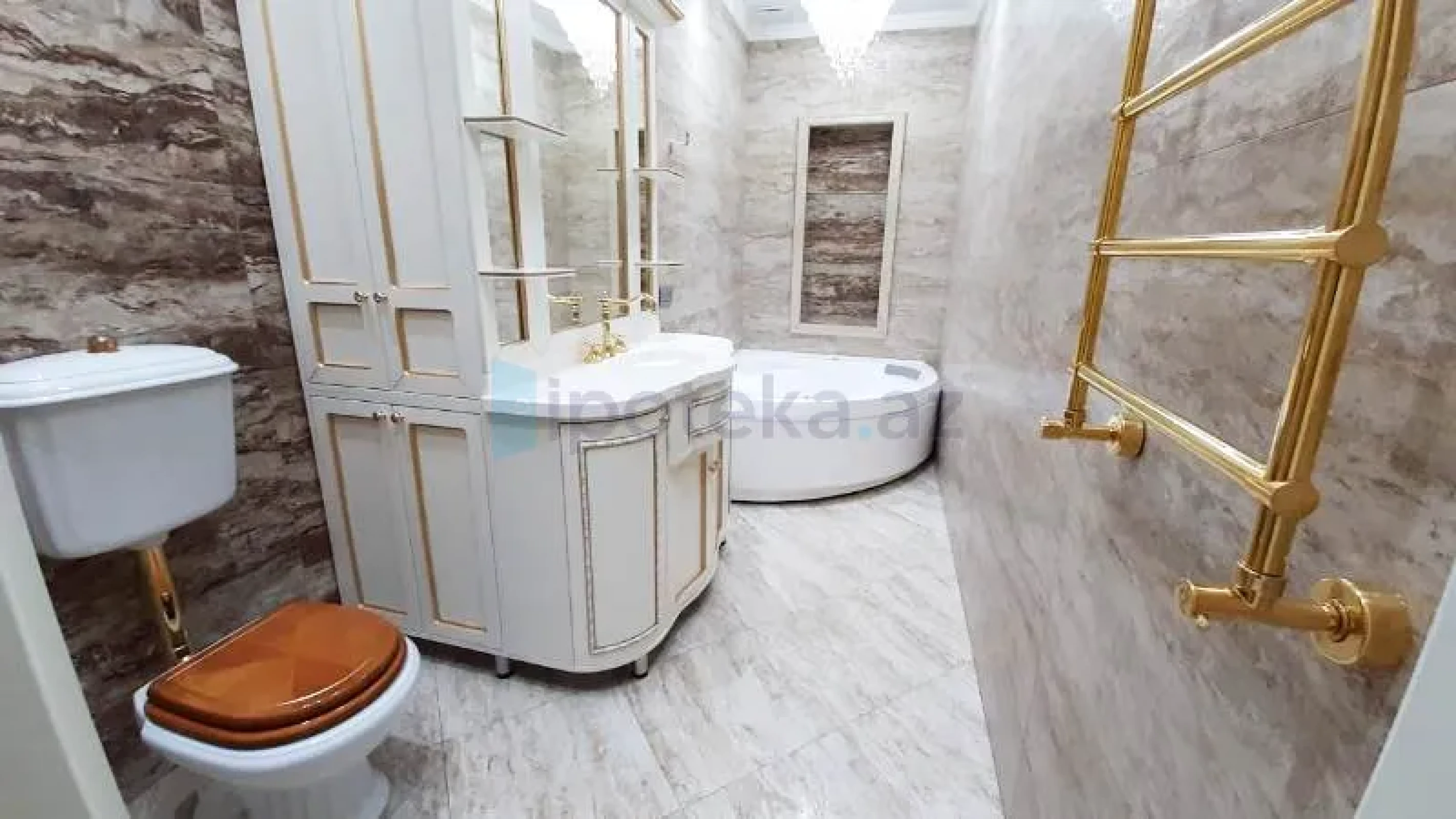 Satılır 4 otaqlı yeni tikili 155 m²