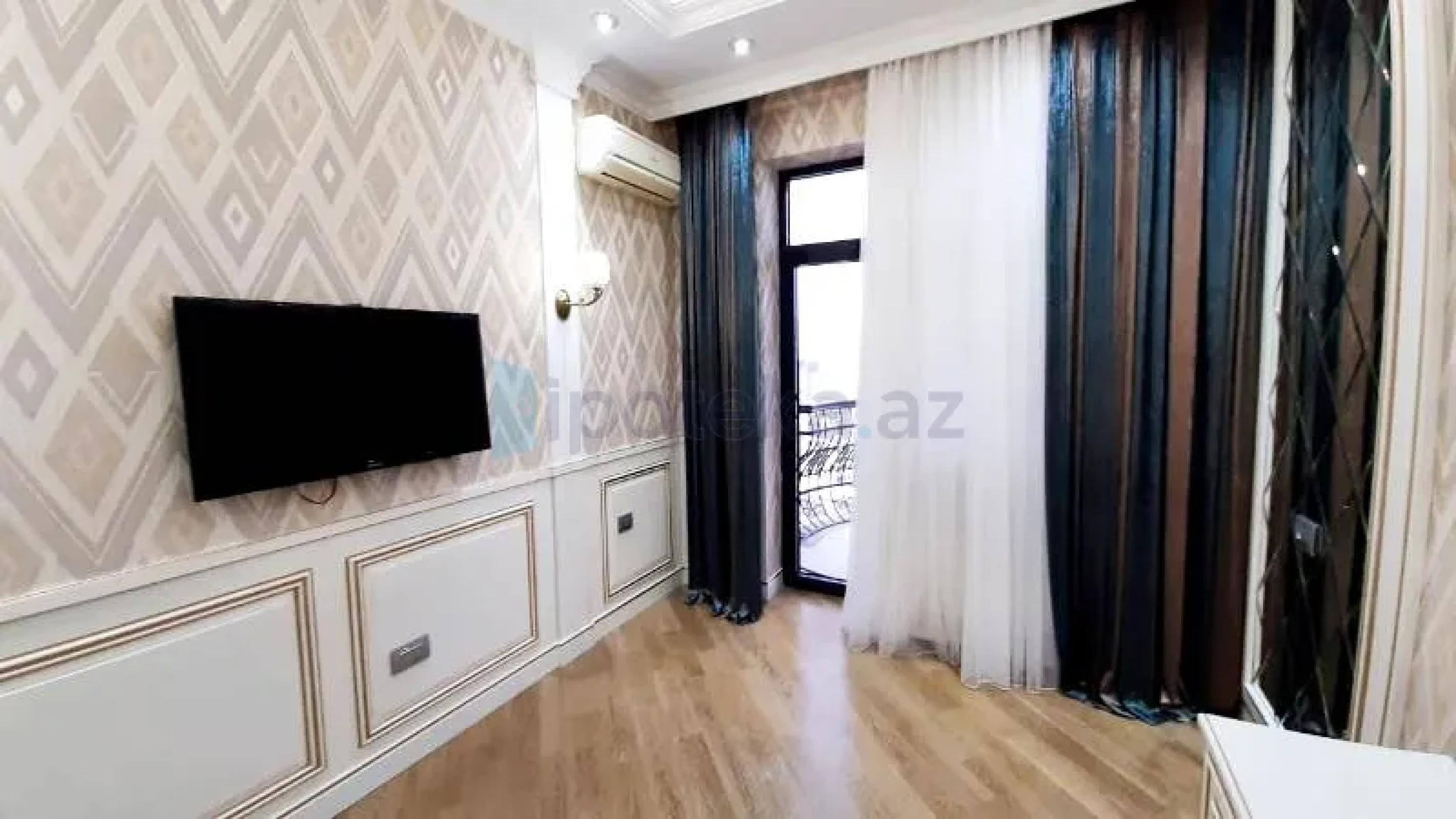 Satılır 4 otaqlı yeni tikili 155 m²